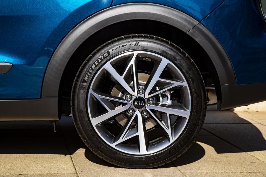 Колеса Kia Niro EcoHybrid (DE) 2019 года  (WW) (фото 22 из 53)
